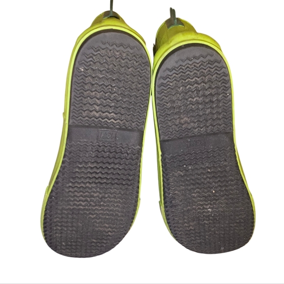 Members Mark Kids Green Dinosaur Rain Boots with Lime Accents - Picture 4 of 9